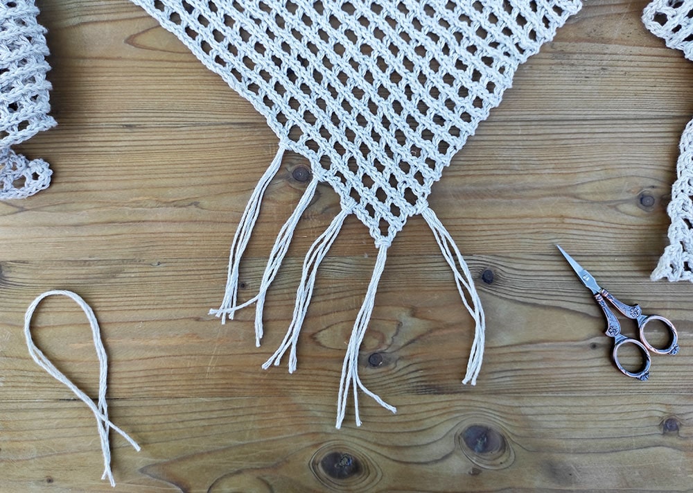 how to add fringe to a shawl